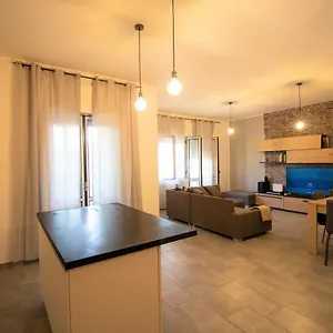 Casa Vacanze Casetta Grande Apartamento